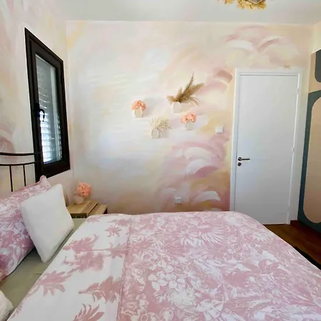 Appartamento Lovely Location, Near Harbour, Restaurants,mall Paphos