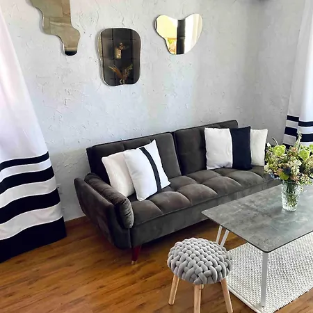 Appartamento Lovely Location, Near Harbour, Restaurants,mall *