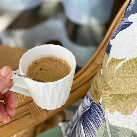 Lovely Location, Near Harbour, Restaurants,mall