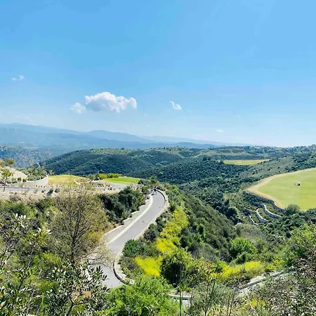 Lovely Location, Near Harbour, Restaurants,mall Paphos