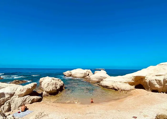 아파트 Lovely Location, Near Harbour, Restaurants,mall *