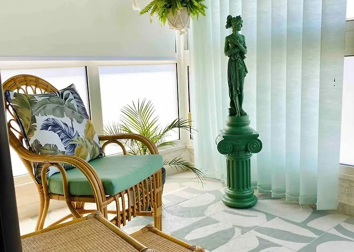 아파트 Lovely Location, Near Harbour, Restaurants,mall *