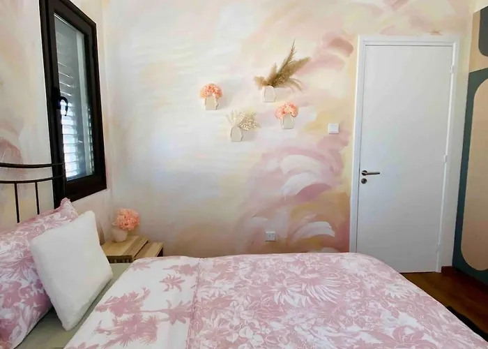 아파트 Lovely Location, Near Harbour, Restaurants,mall 파포스