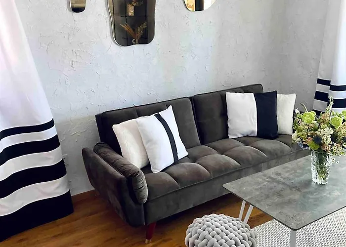 아파트 Lovely Location, Near Harbour, Restaurants,mall *