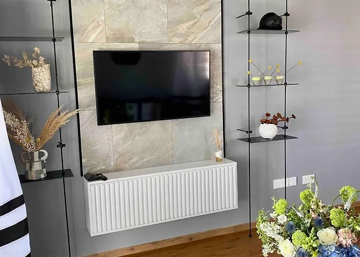 Lovely Location, Near Harbour, Restaurants,mall アパート