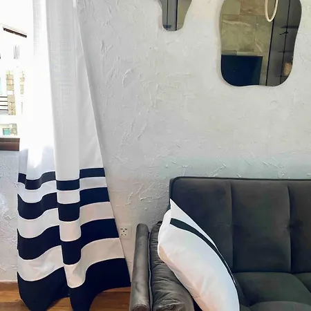 Lovely Location, Near Harbour, Restaurants,mall Lejlighed Paphos