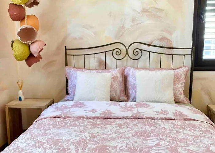 Apartmán Lovely Location, Near Harbour, Restaurants,mall Paphos